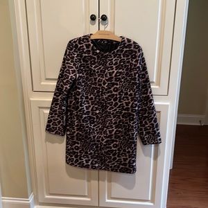 Collarless leopard print light weight coat, zip front, complexly lined
